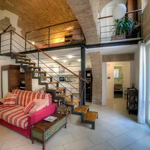 Stilnuovo Charming Apartment In Siena'S Historic Center, Very Close To Piazza Del Campo Apartment